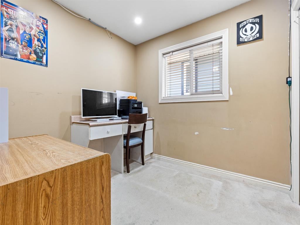 Listing Image for R3090200