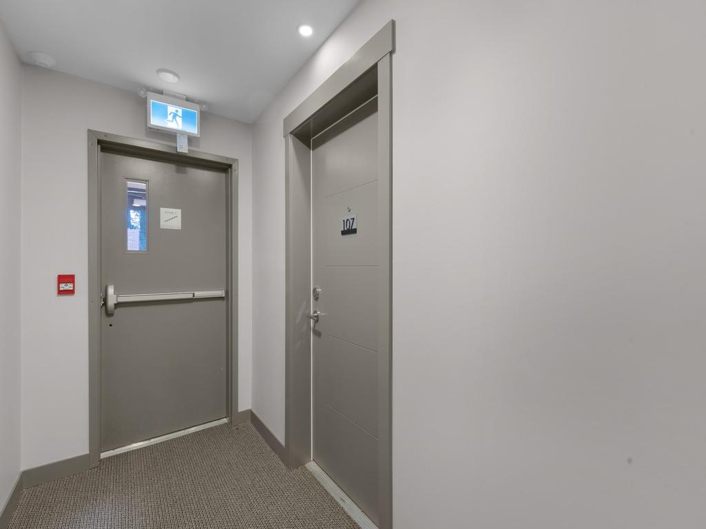 Listing Image for R3090203