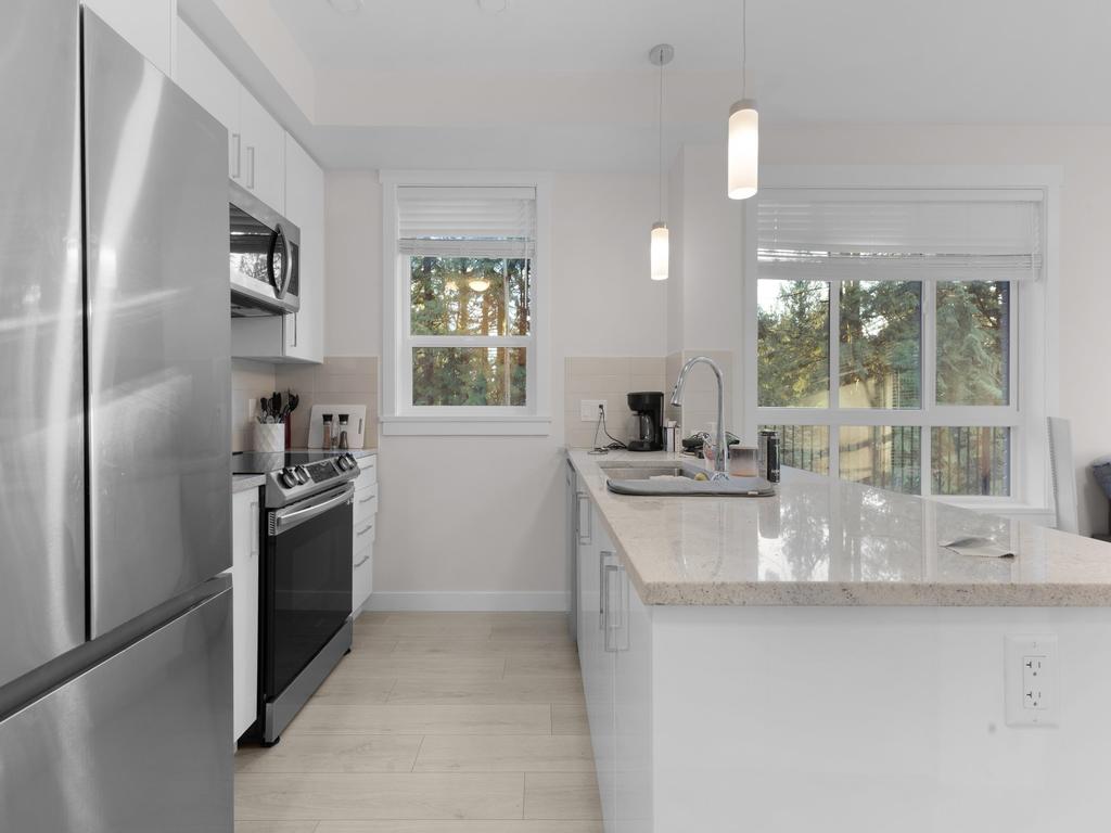 Listing Image for R3090203