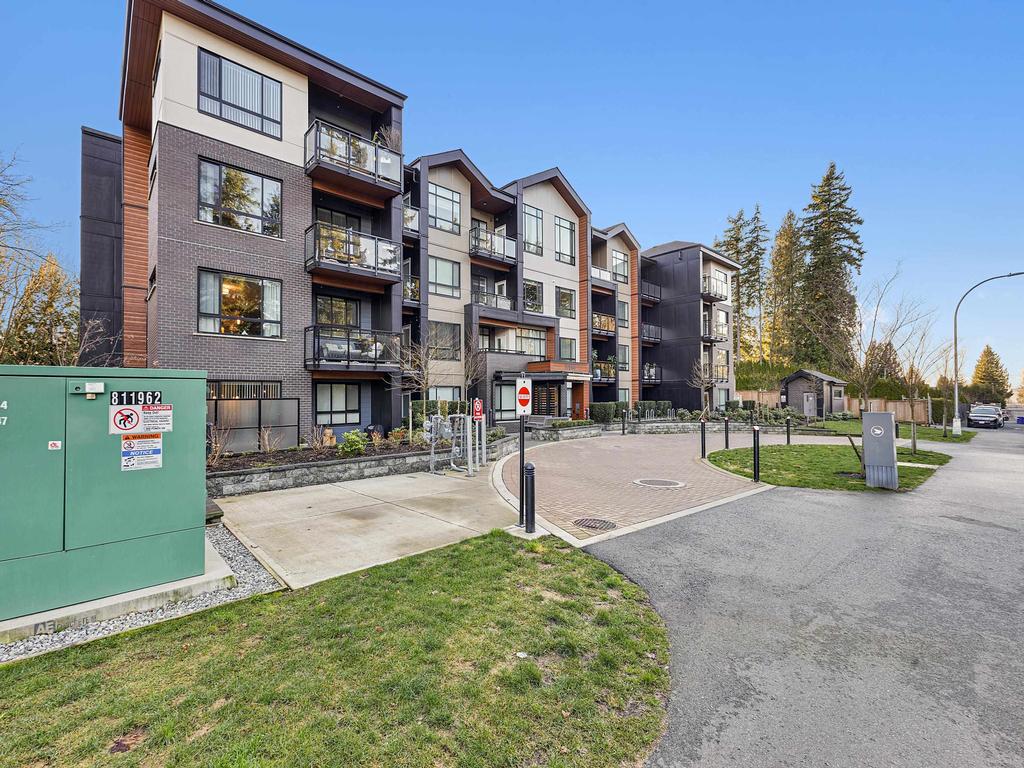 Listing Image for R3090203