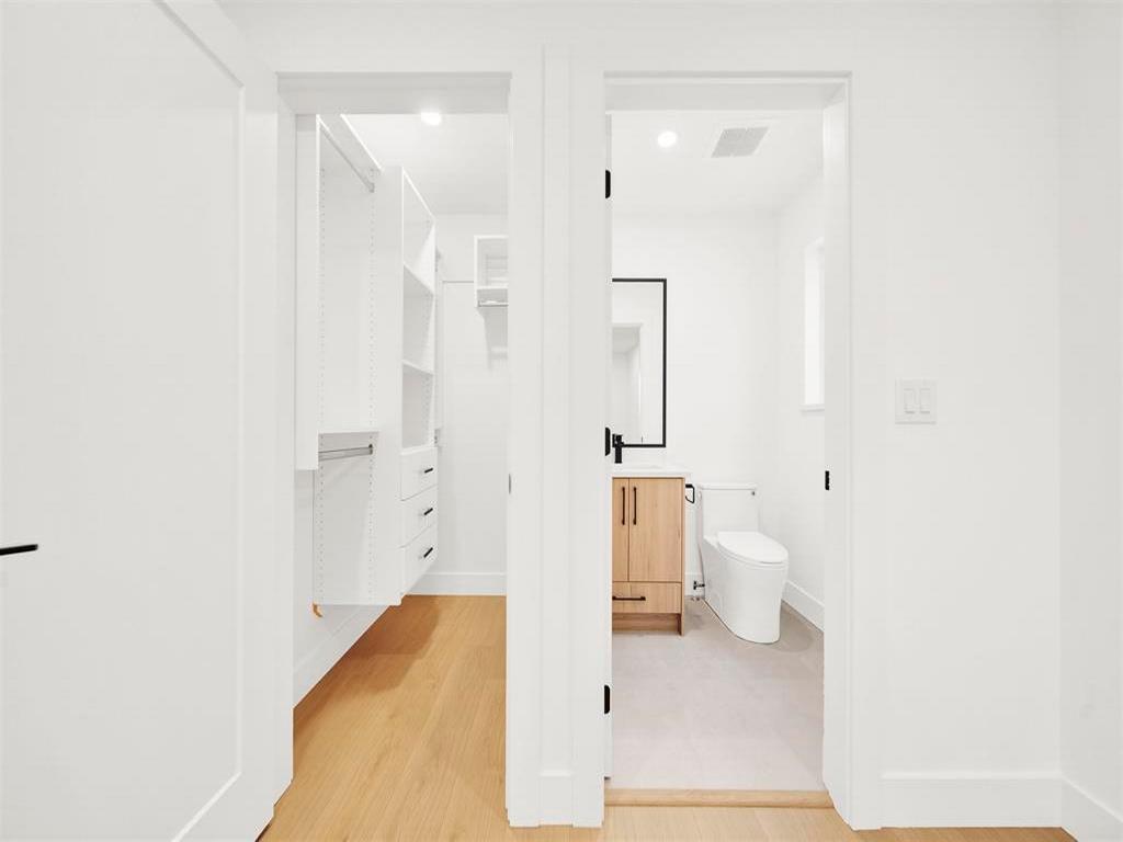 Listing Image for R3090205