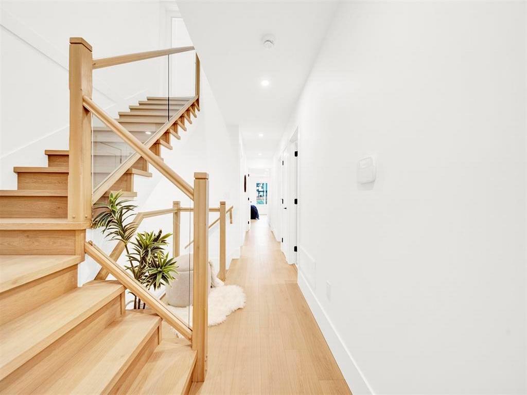 Listing Image for R3090205