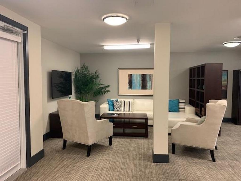 Listing Image for R3090207