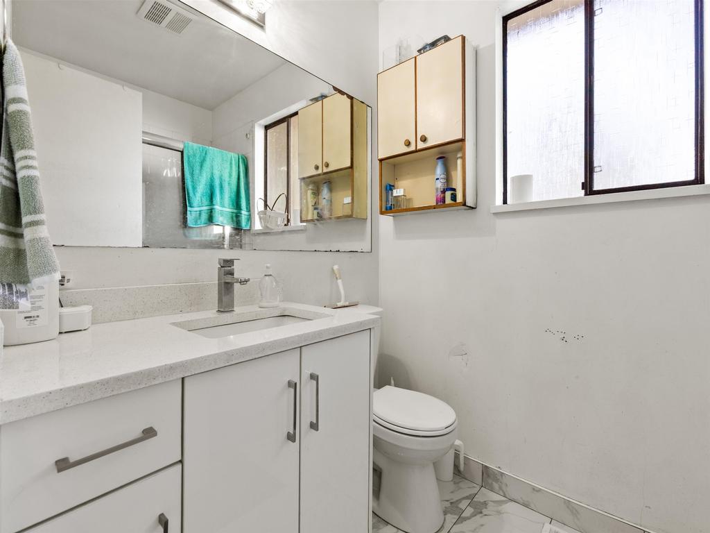 Listing Image for R3090208