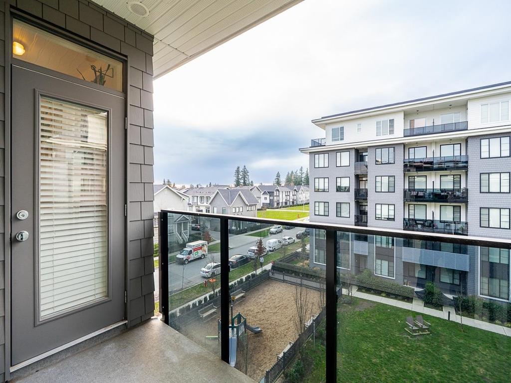 Listing Image for R3090213