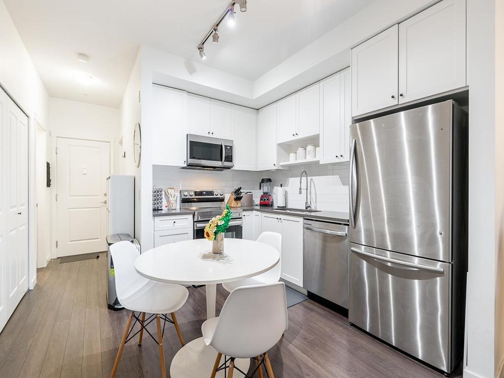 Listing Image for R3090213