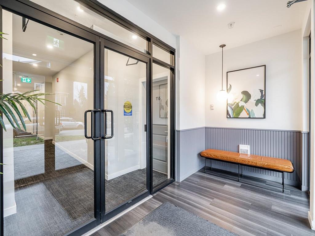 Listing Image for R3090213