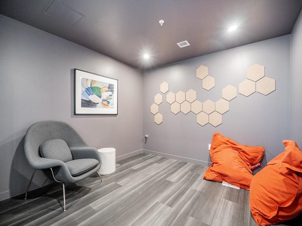 Listing Image for R3090213