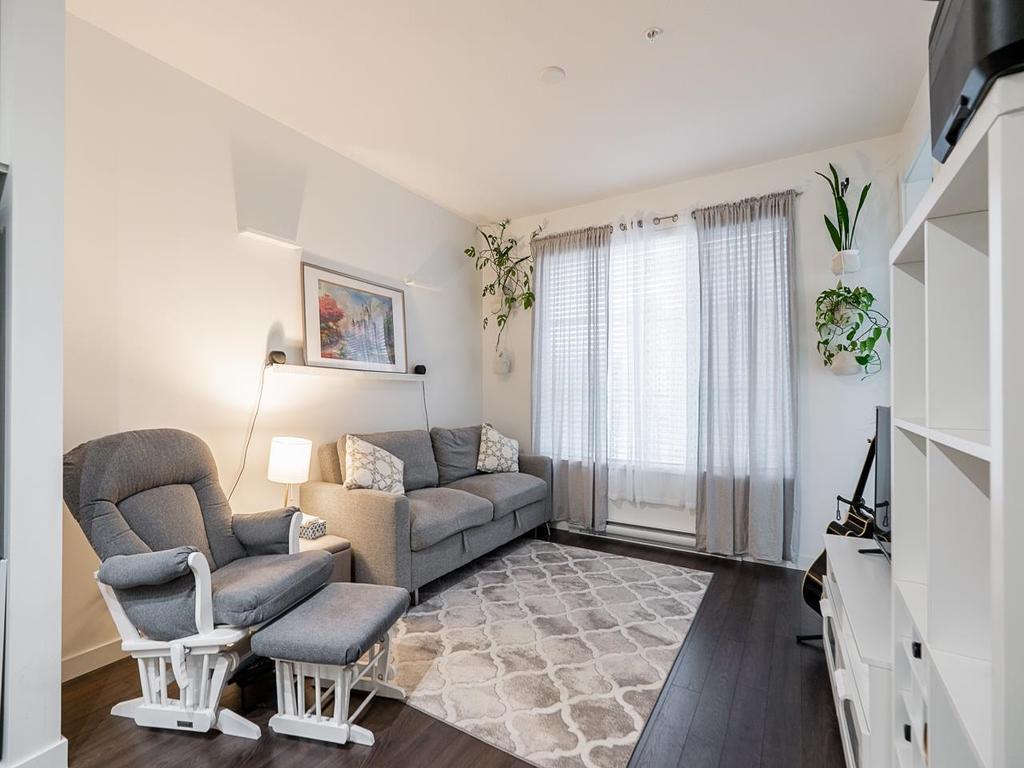 Listing Image for R3090213