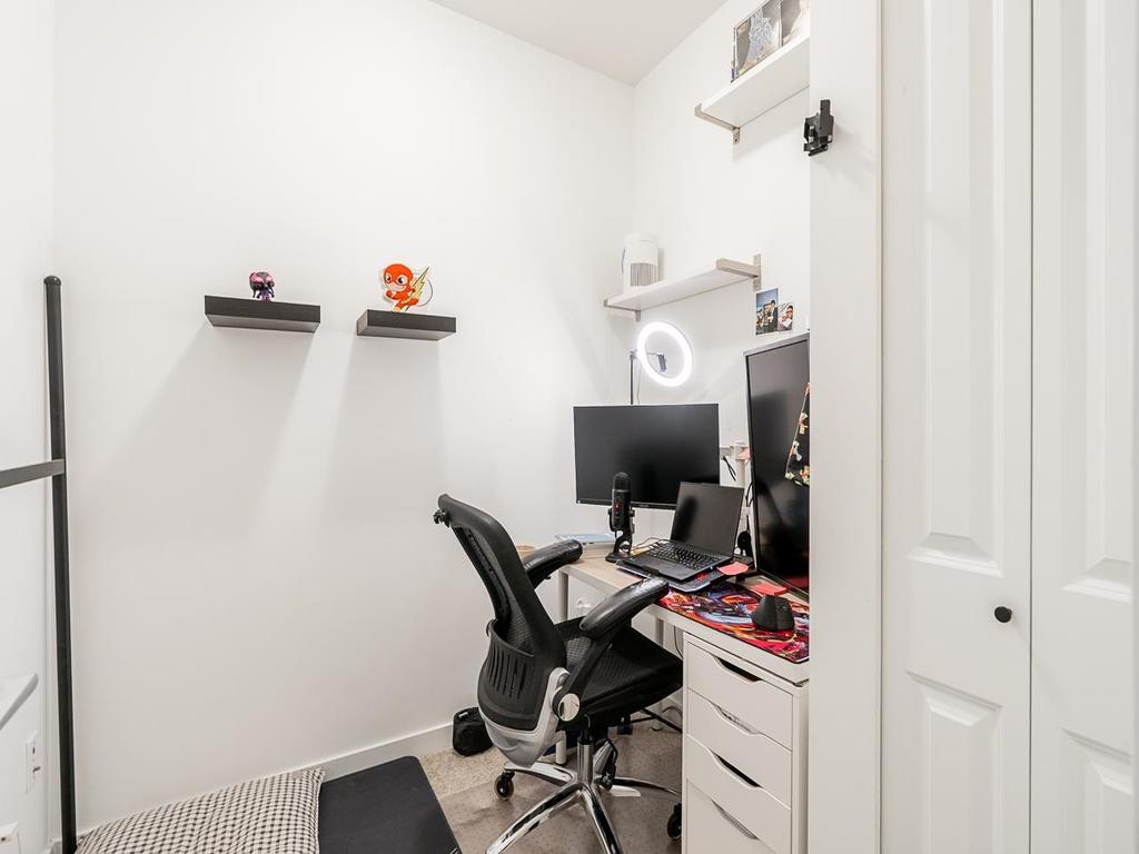 Listing Image for R3090213