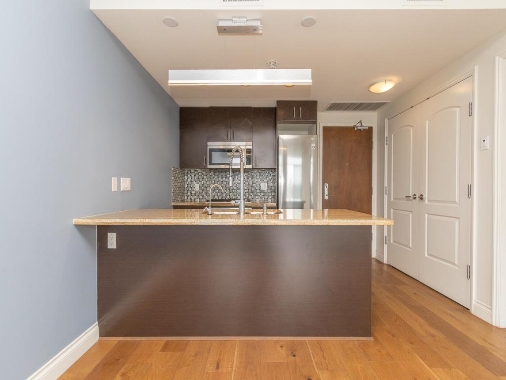 Listing Image for R3090218