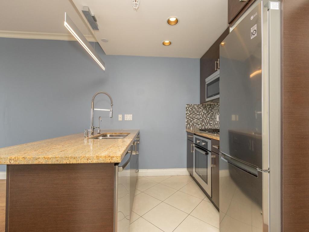 Listing Image for R3090218