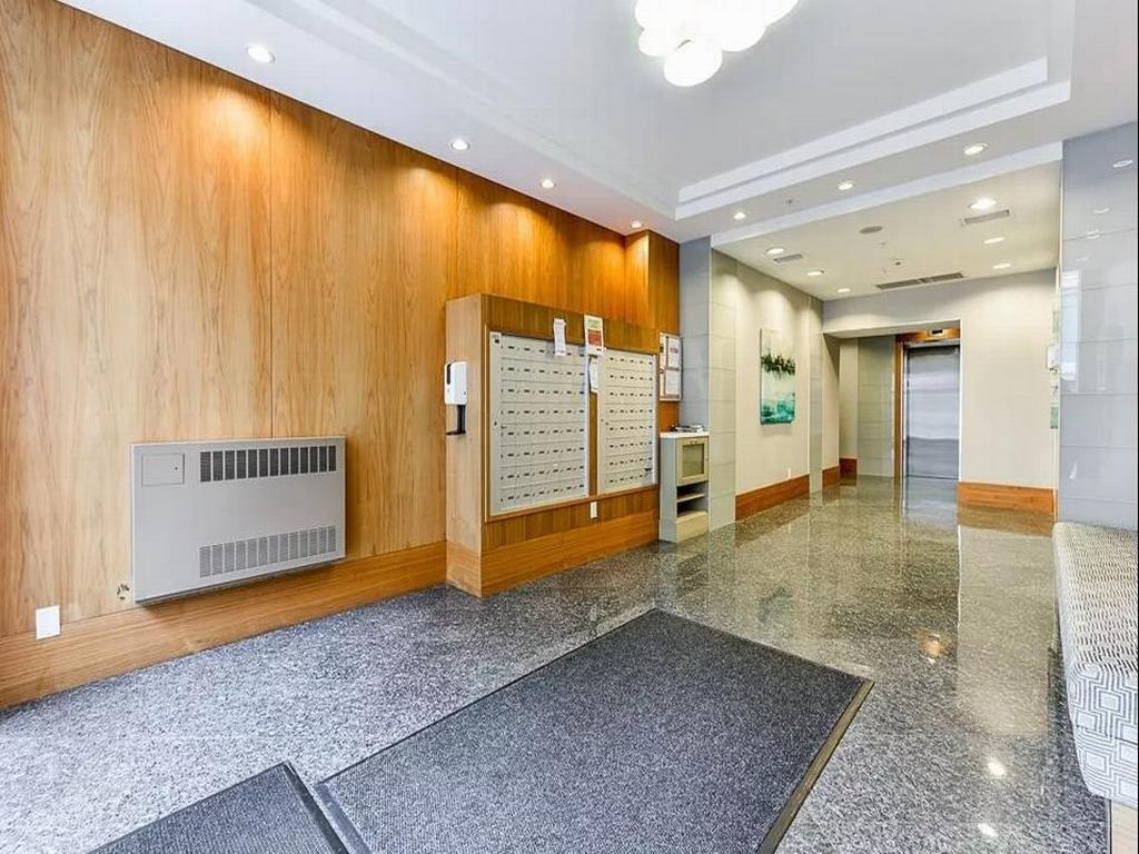 Listing Image for R3090218