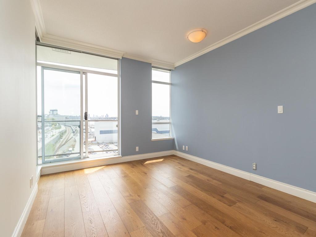 Listing Image for R3090218