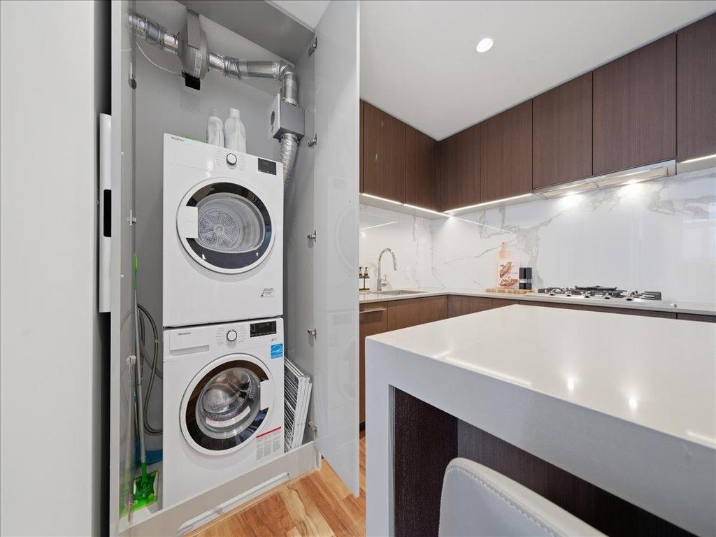 Listing Image for R3090220