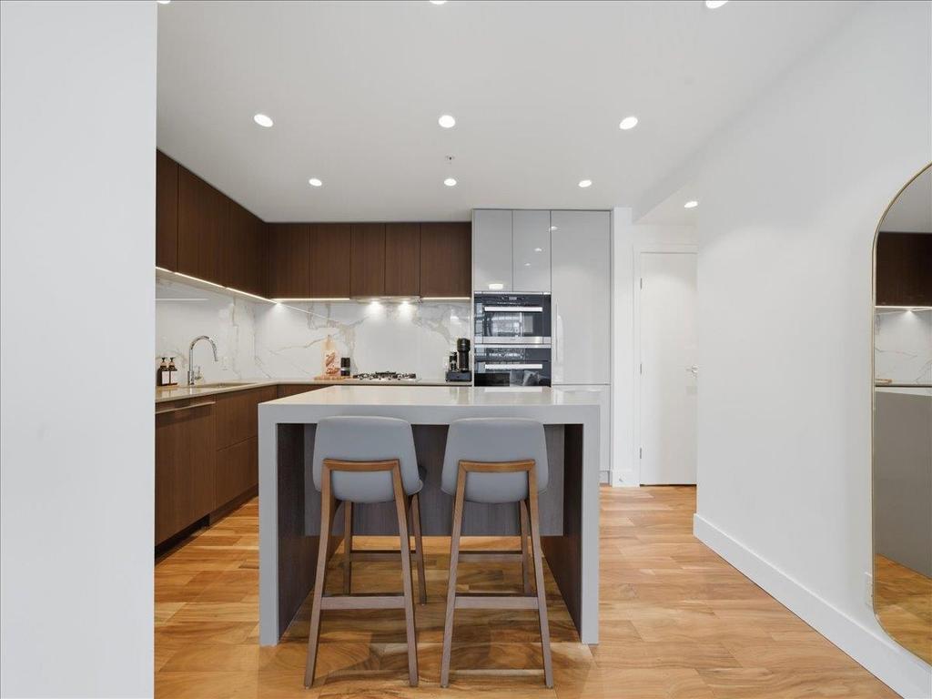 Listing Image for R3090220