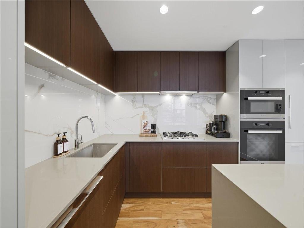 Listing Image for R3090220