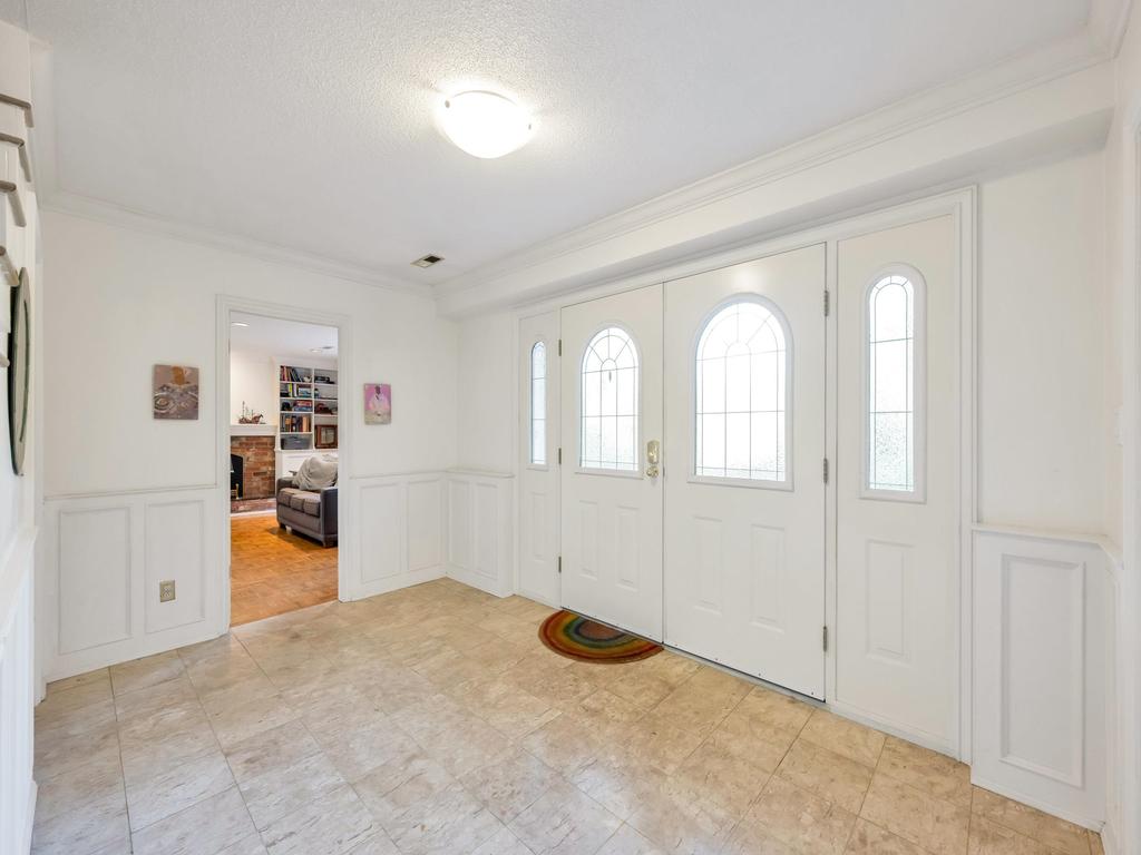 Listing Image for R3090229