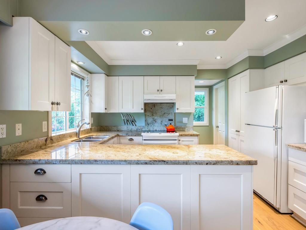 Listing Image for R3090229