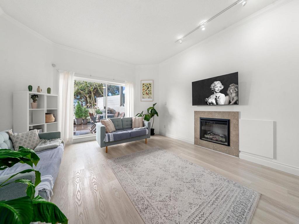 Listing Image for R3090231