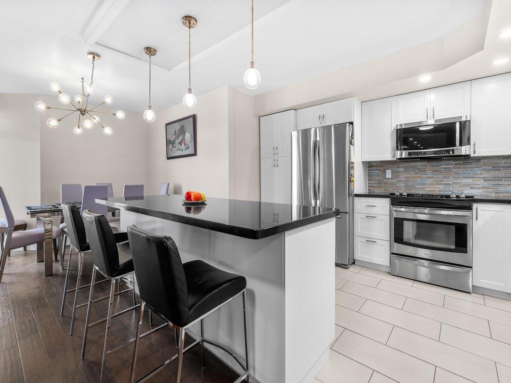 Listing Image for R3090235