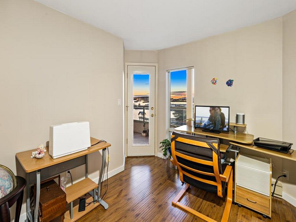 Listing Image for R3090235