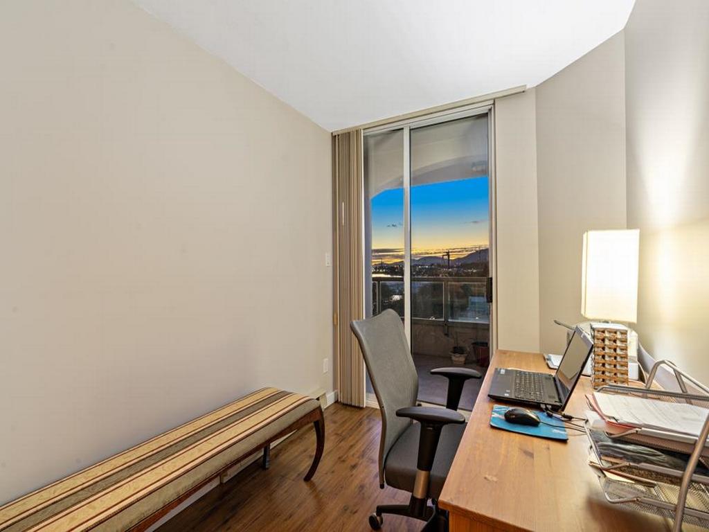 Listing Image for R3090235