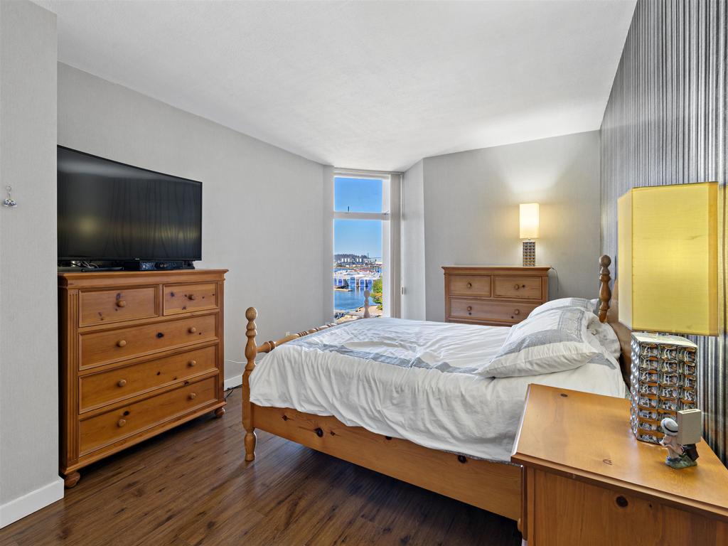 Listing Image for R3090235