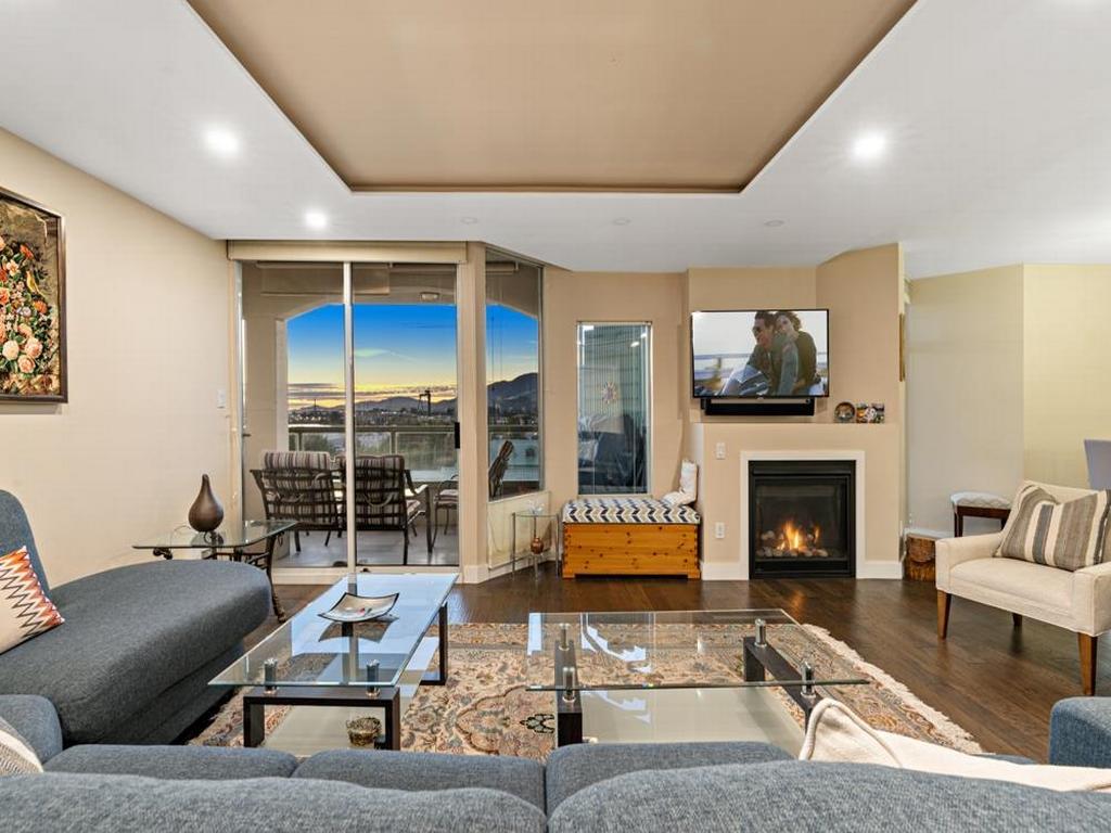 Listing Image for R3090235