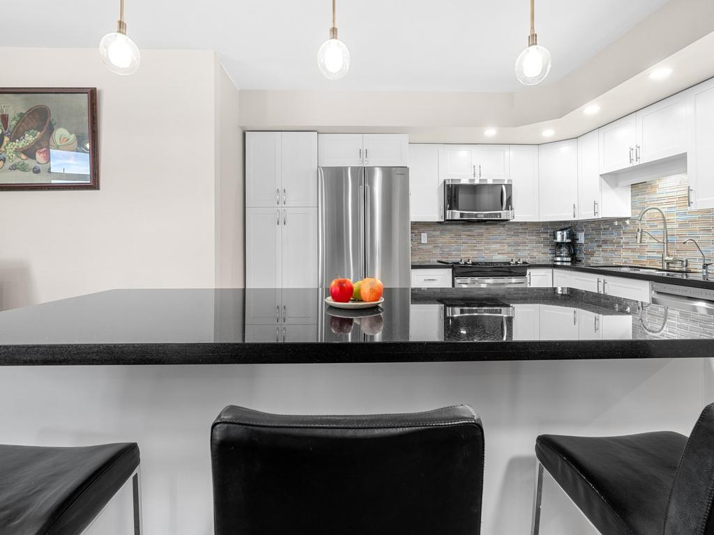 Listing Image for R3090235