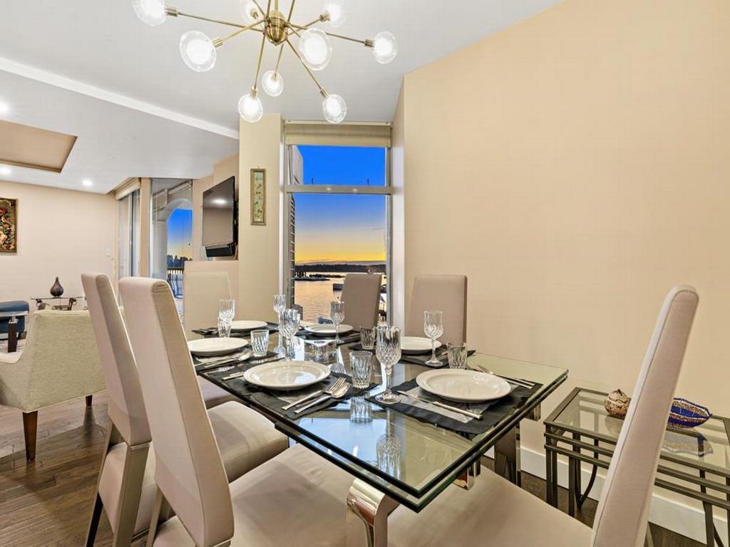 Listing Image for R3090235