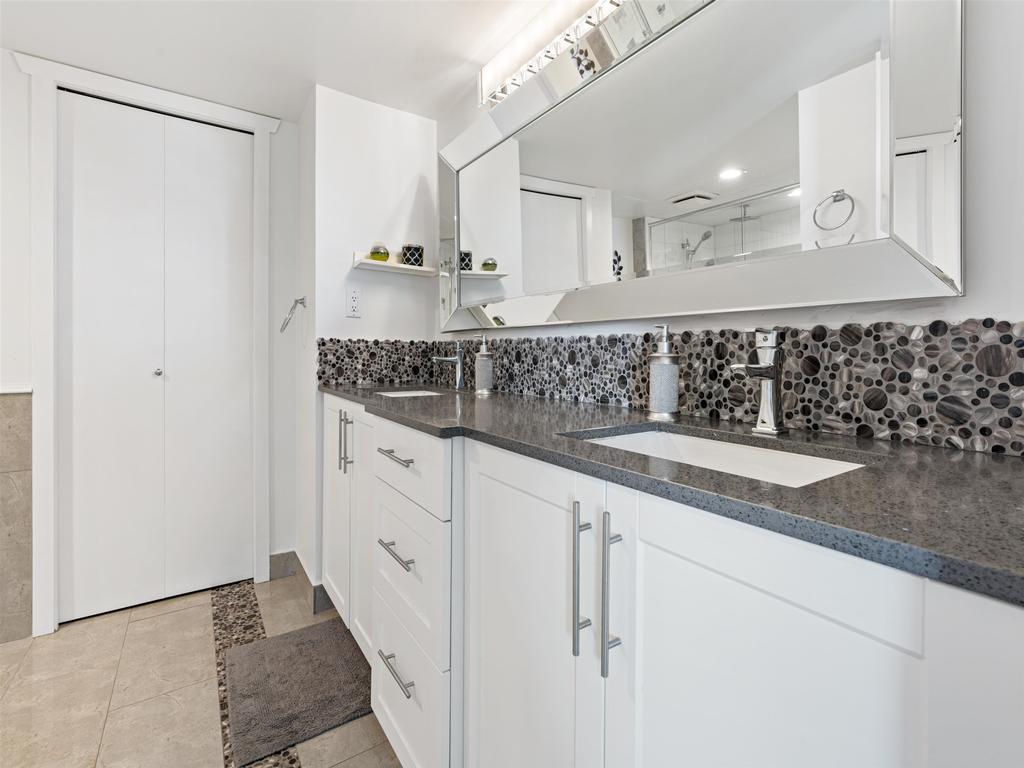 Listing Image for R3090235