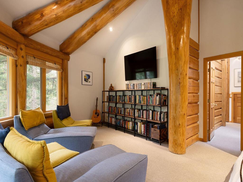 Listing Image for R3090238