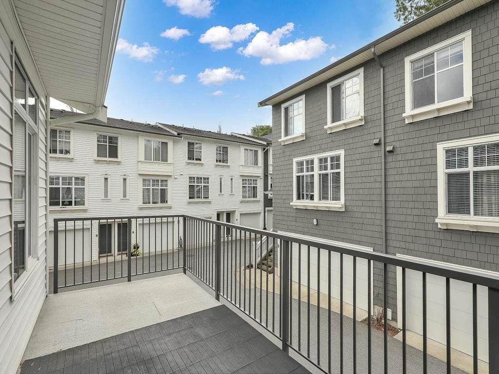 Listing Image for R3090242