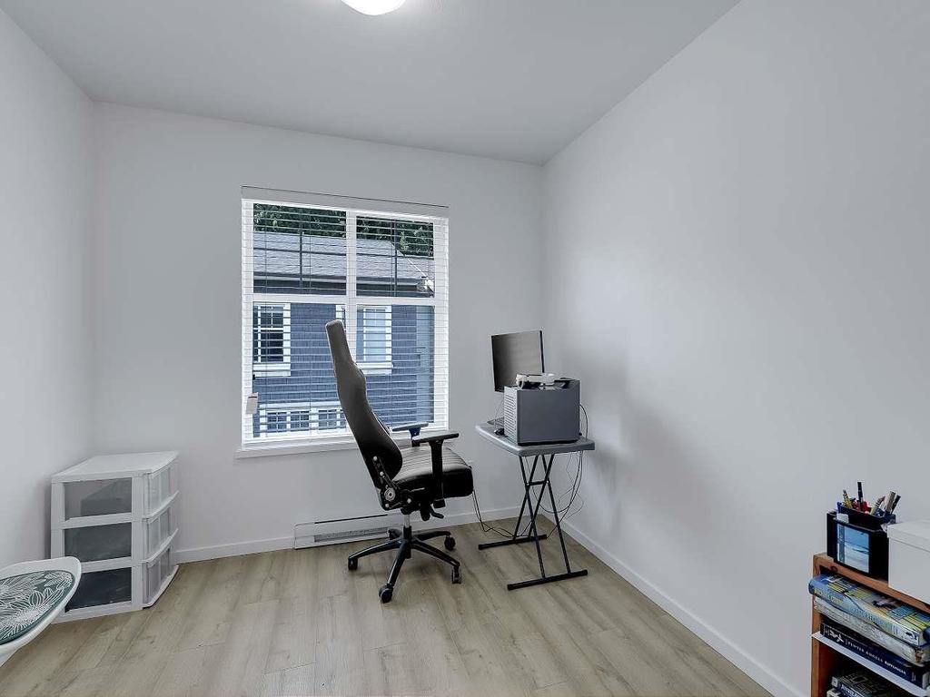 Listing Image for R3090242