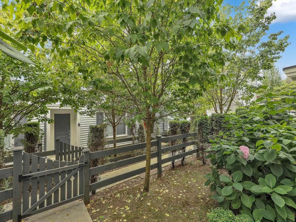 Listing Image for R3090242