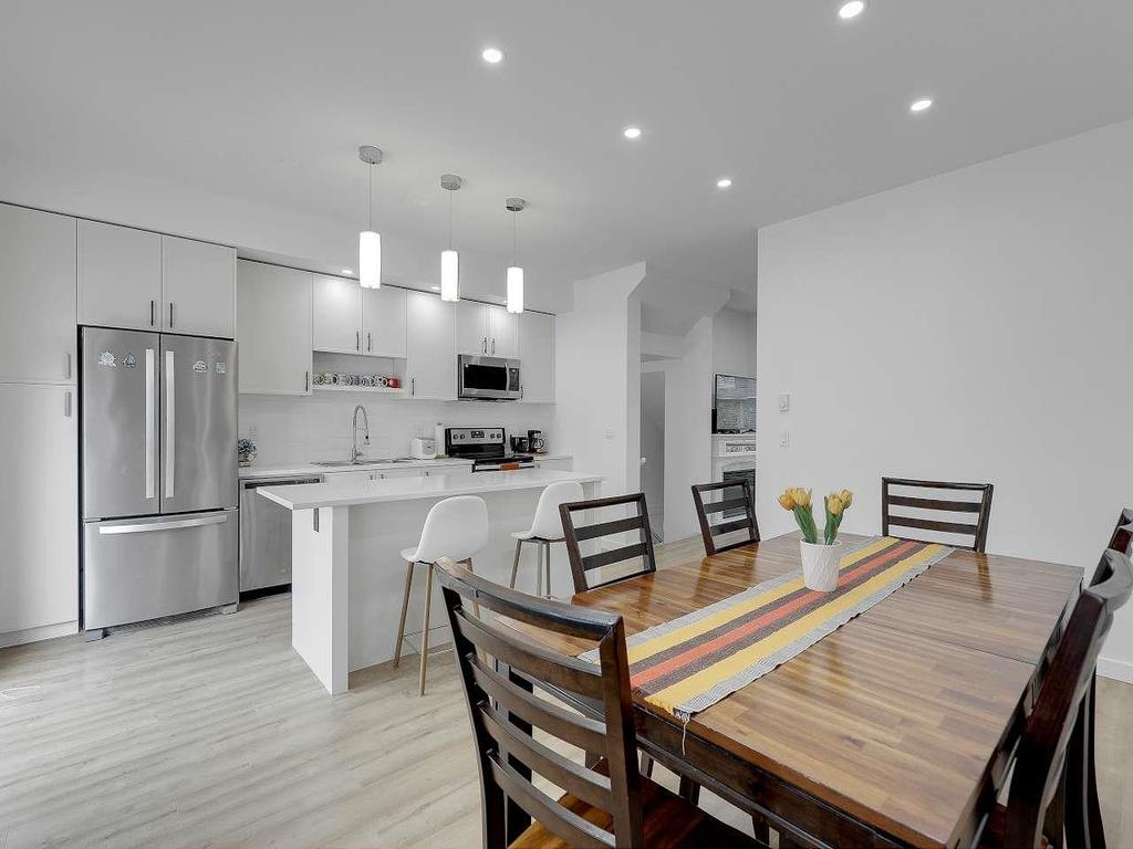 Listing Image for R3090242