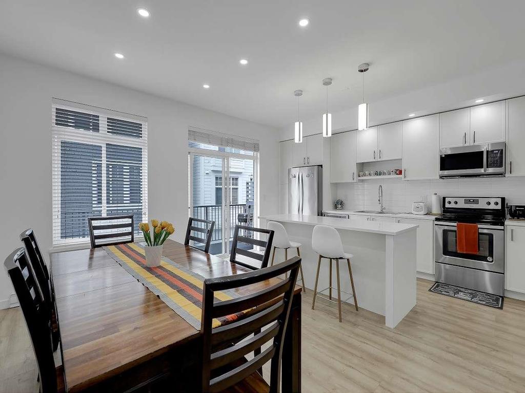 Listing Image for R3090242