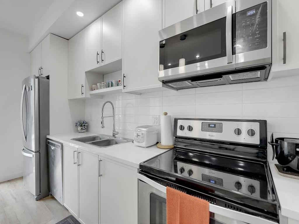 Listing Image for R3090242