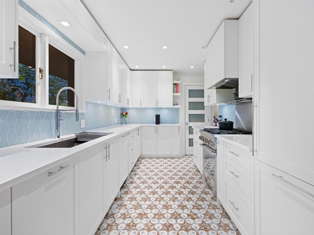 Listing Image for R3090265