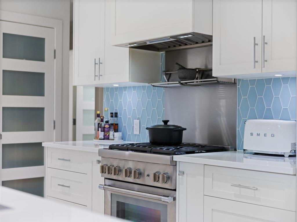 Listing Image for R3090265