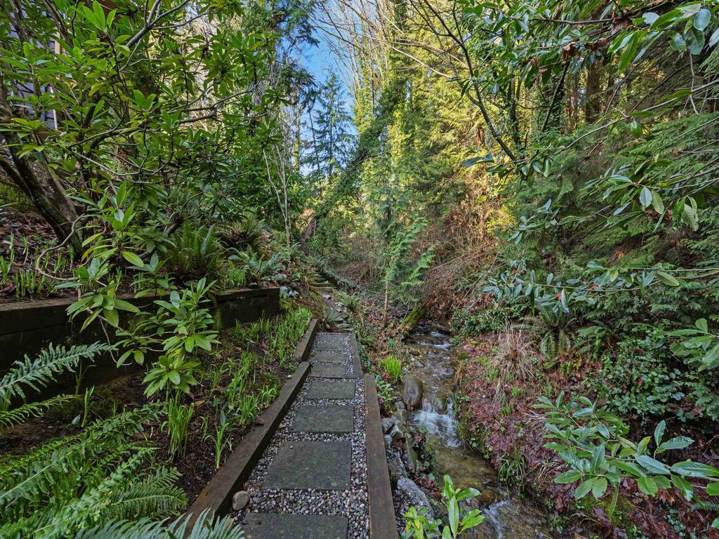 Listing Image for R3090265