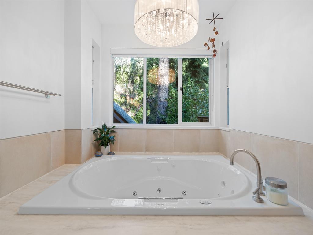 Listing Image for R3090265