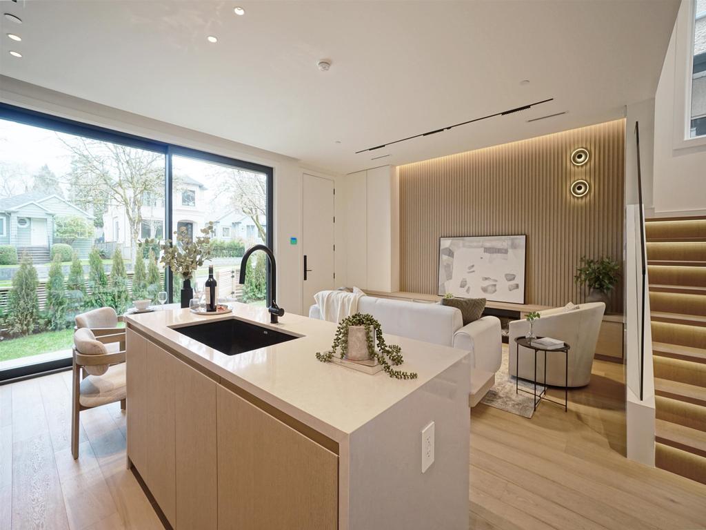 Listing Image for R3090267