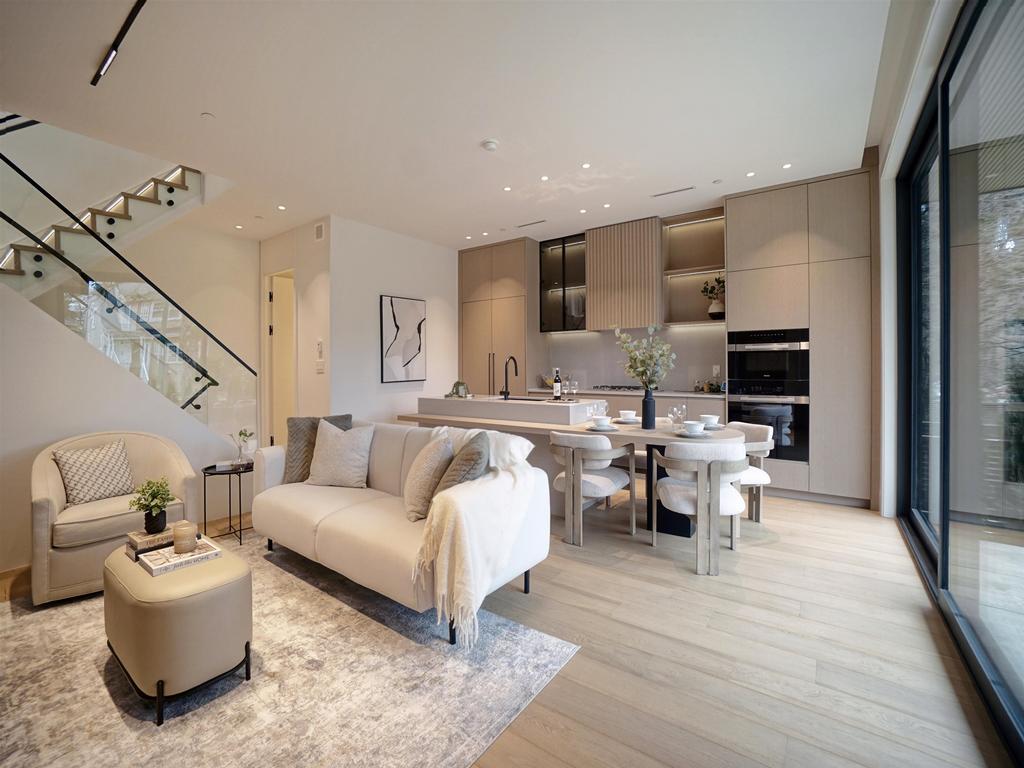 Listing Image for R3090267