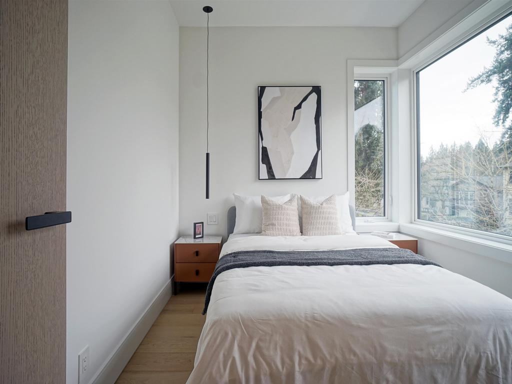 Listing Image for R3090267