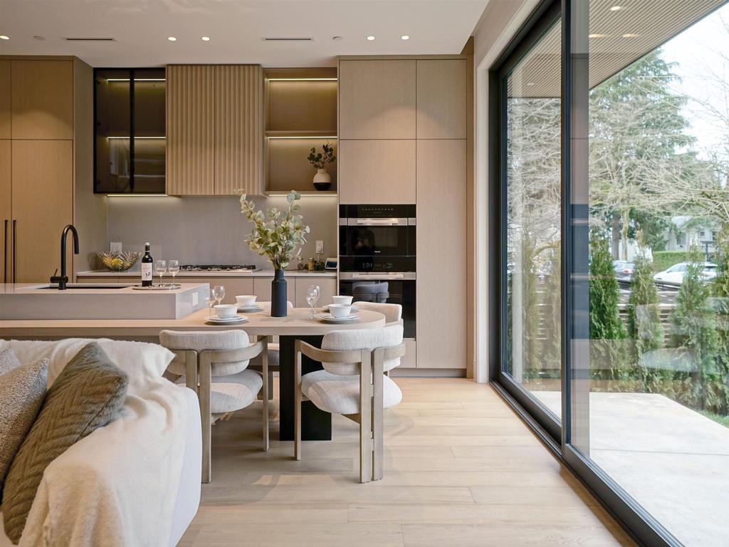 Listing Image for R3090267