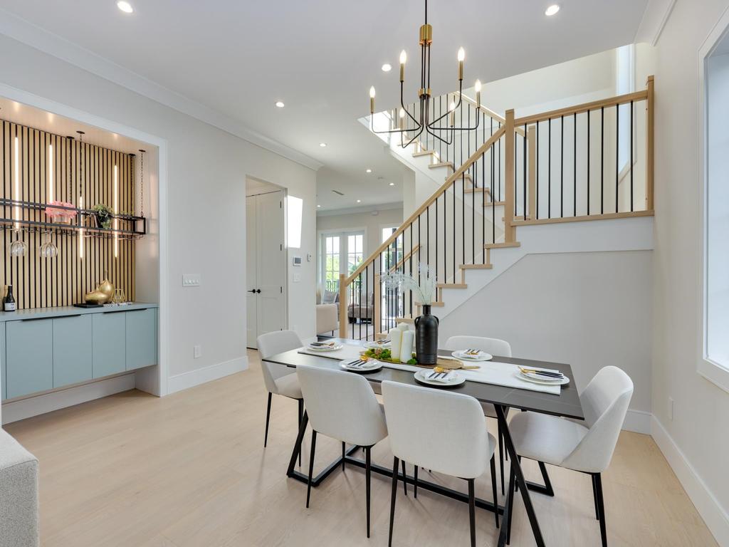 Listing Image for R3090270