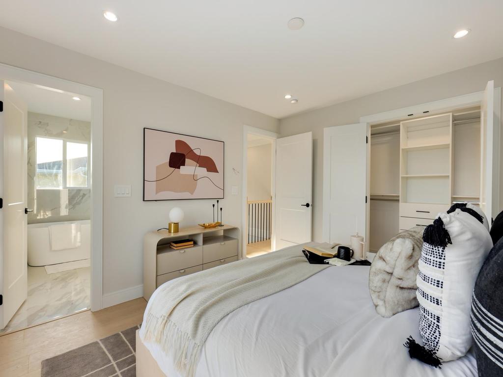 Listing Image for R3090270