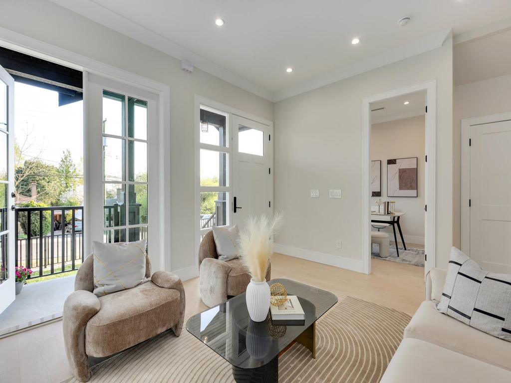 Listing Image for R3090270